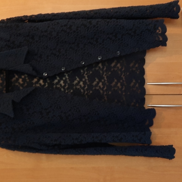 DONNA Suit/top& skirt - Picture 2 of 10